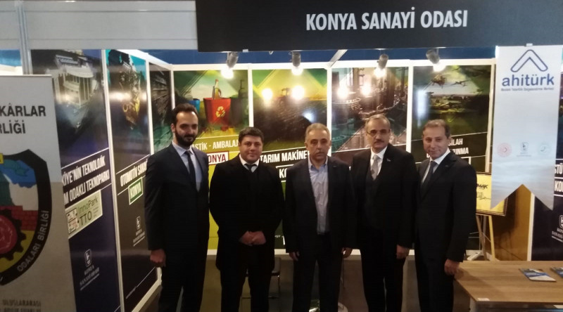 Konya Valimiz Sn. Cüneyit Orhan Toprak Konya-Uluslararası Ahilik Fuarı ve İş Ahlakı Zirvesi’nde standımızı ziyaret etti.